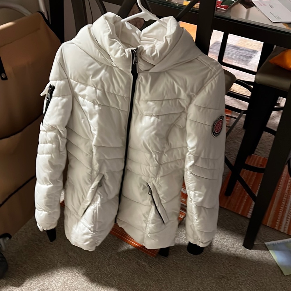 White puffer jacket excellent condition